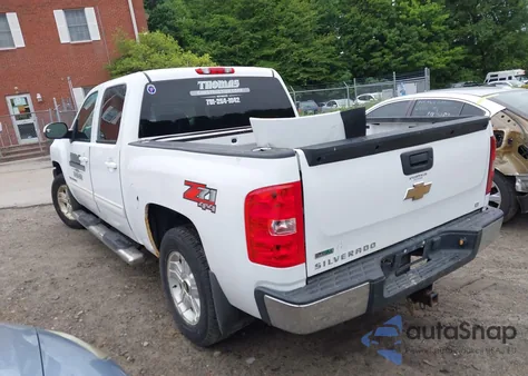 2010 Chevrolet Silverado 1500 Lt z USA, uszkodzony, nr VIN 3GCRKSE31AG140541